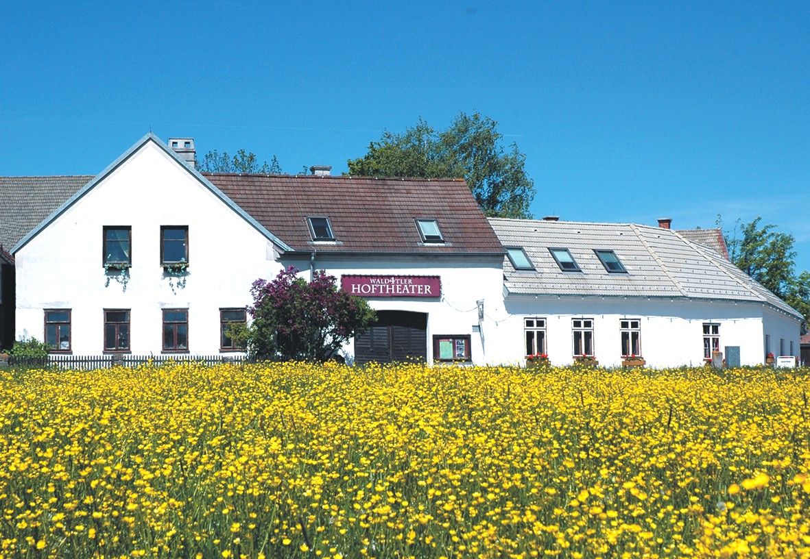 Wald4tler Hoftheater zvonku