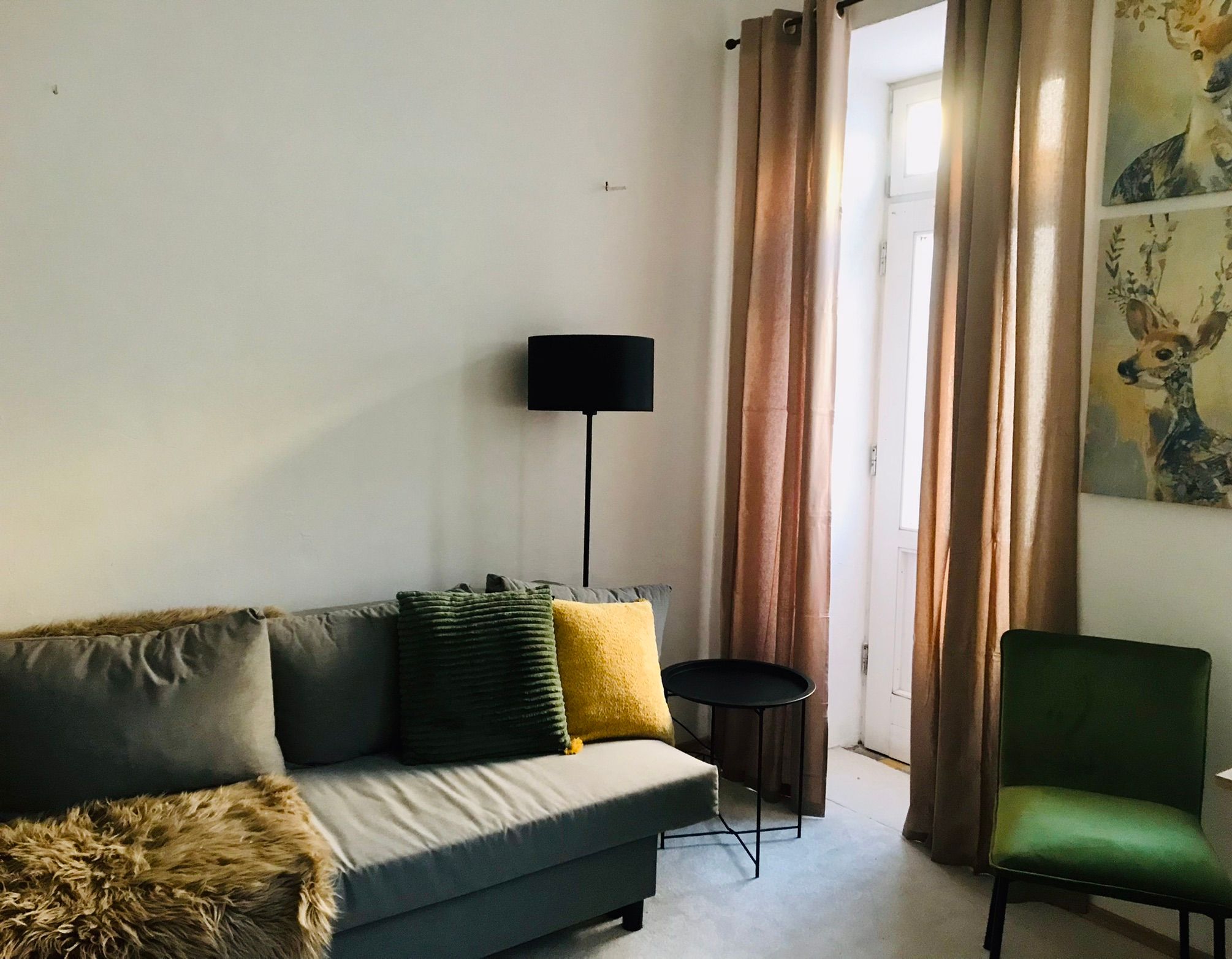 Glueckstoff_Spanie__Obývacia izba