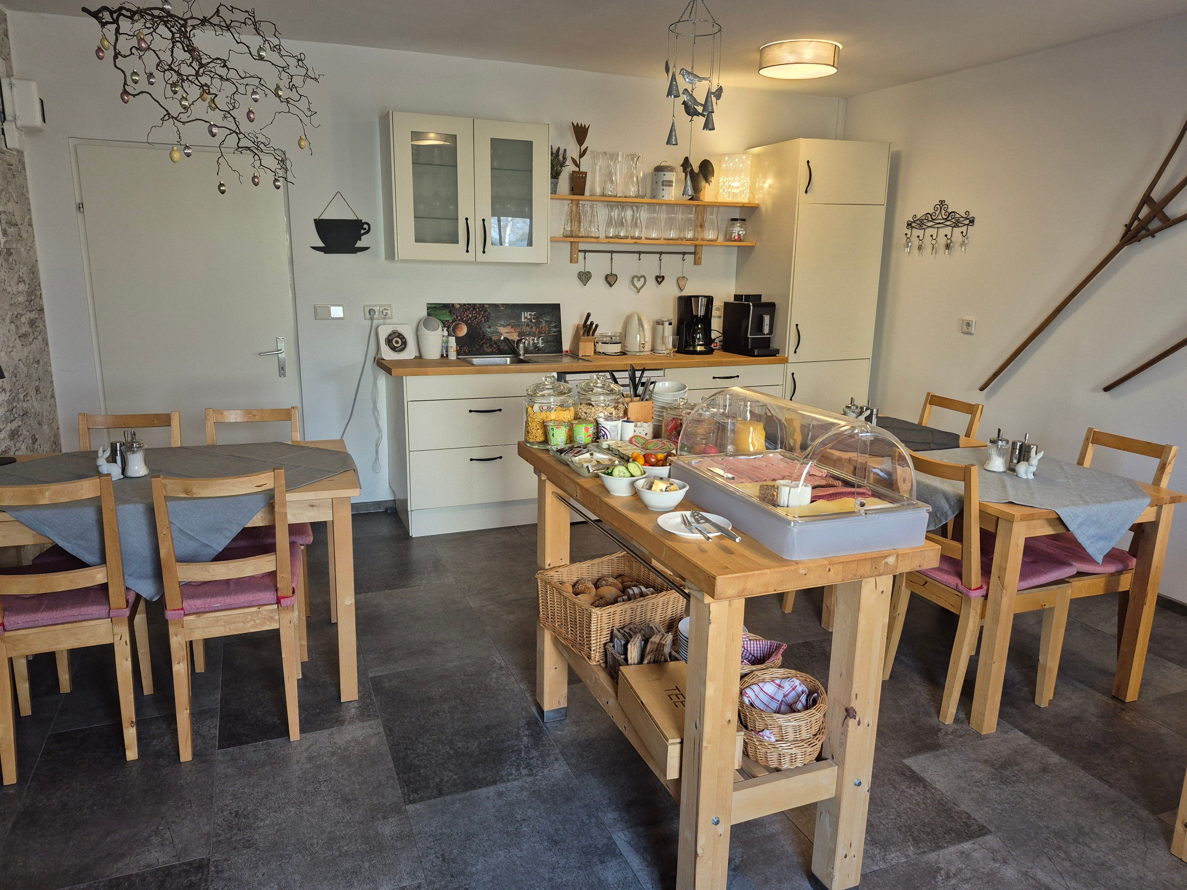 Raňajky formou bufetu izba pre hostí Messermayer