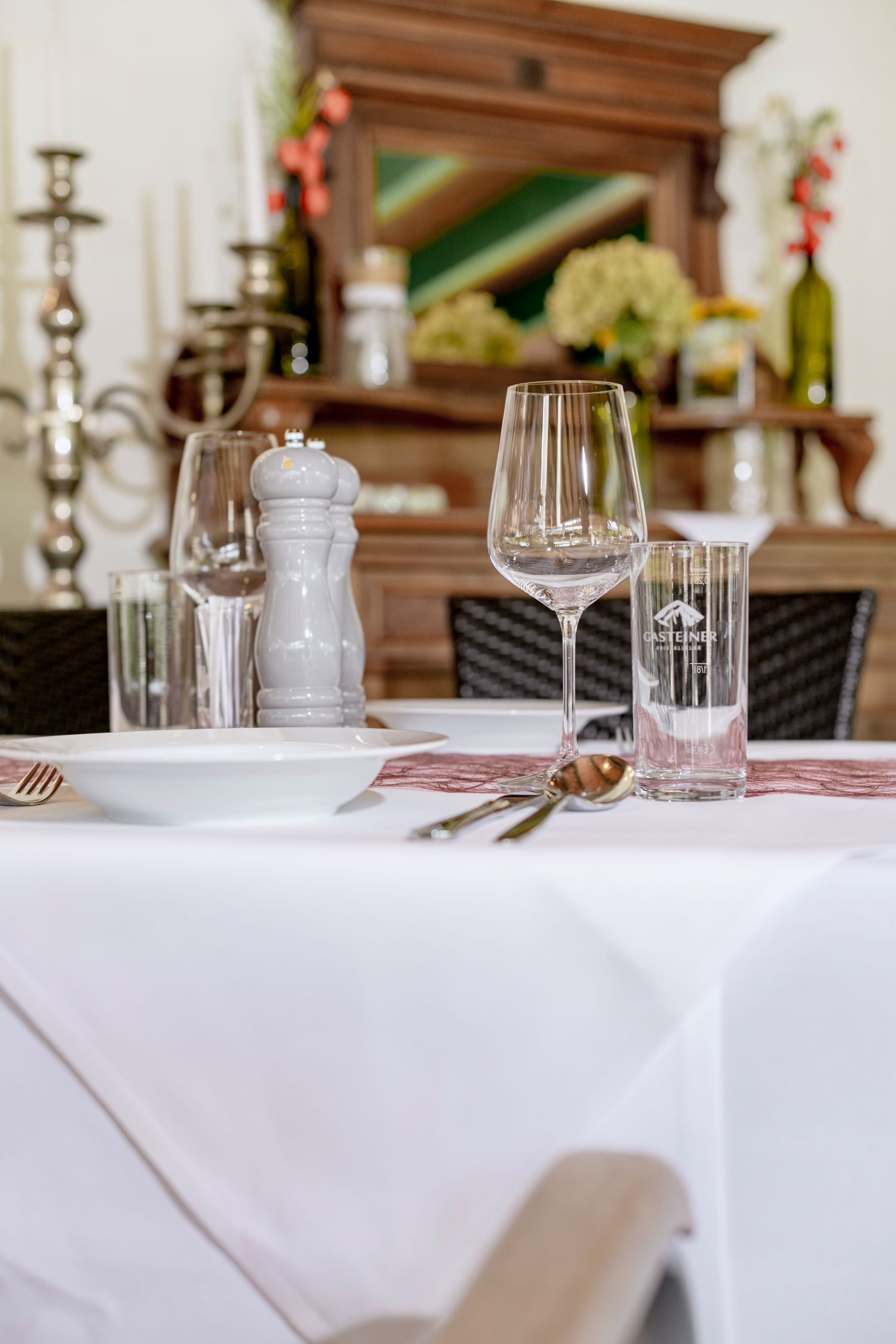 Gasthof Hoffmann, prestretý stôl 