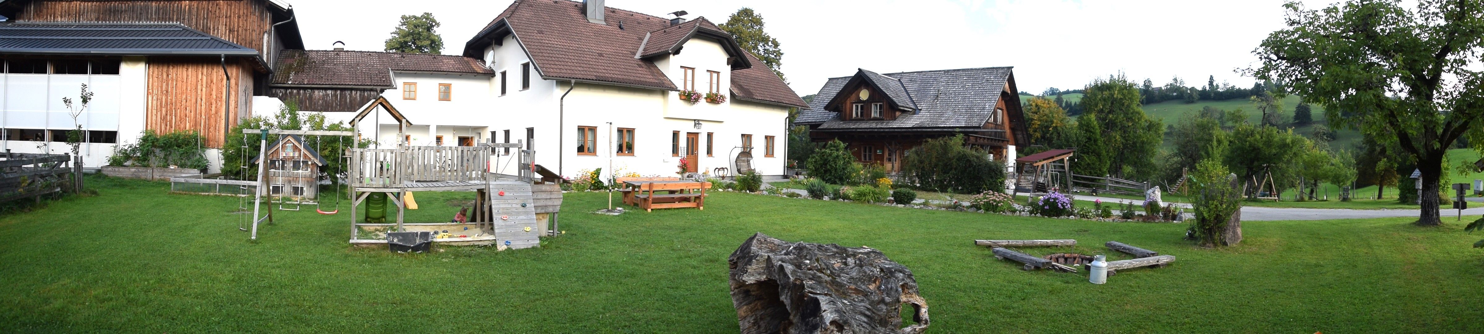 Detské ihrisko a priestor na grilovanie
