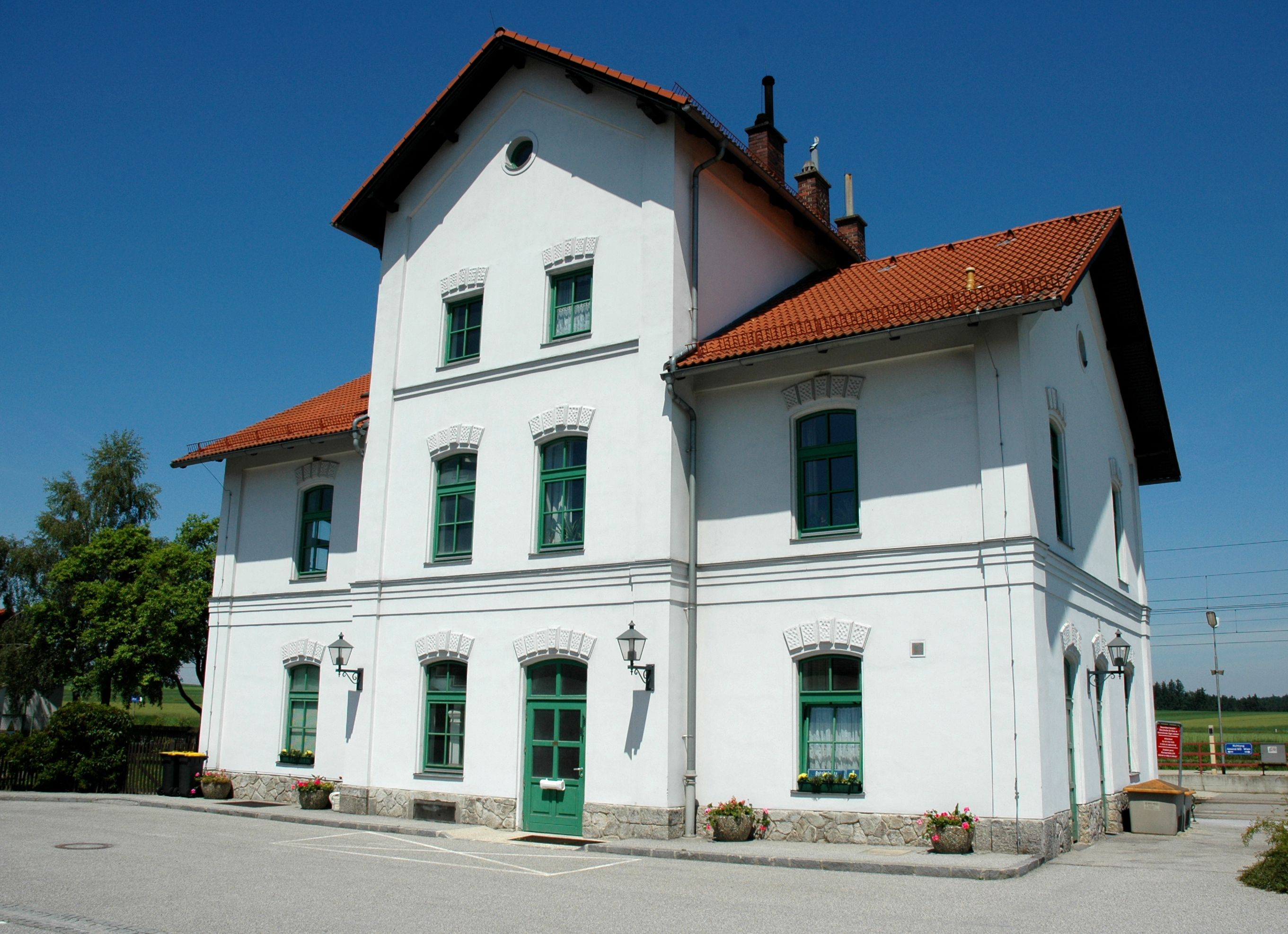 Bahnhof Wartehaus (1)