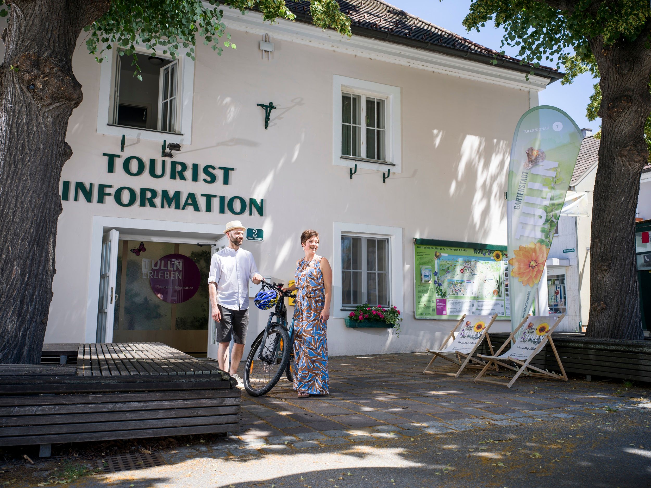 Pár na elektrobicykli – Turistické informácie Tulln 