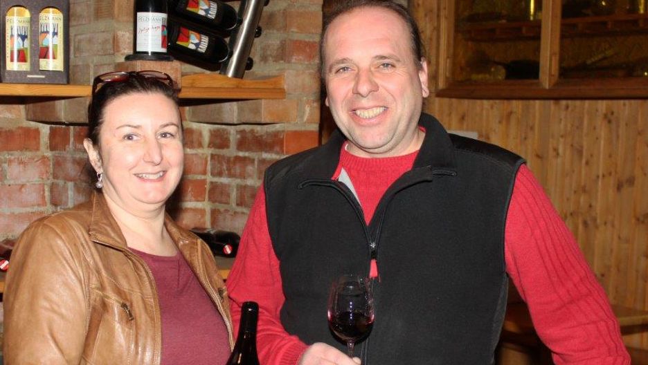 Horst a Irene Pelzmannovci v degustačnej miestnosti