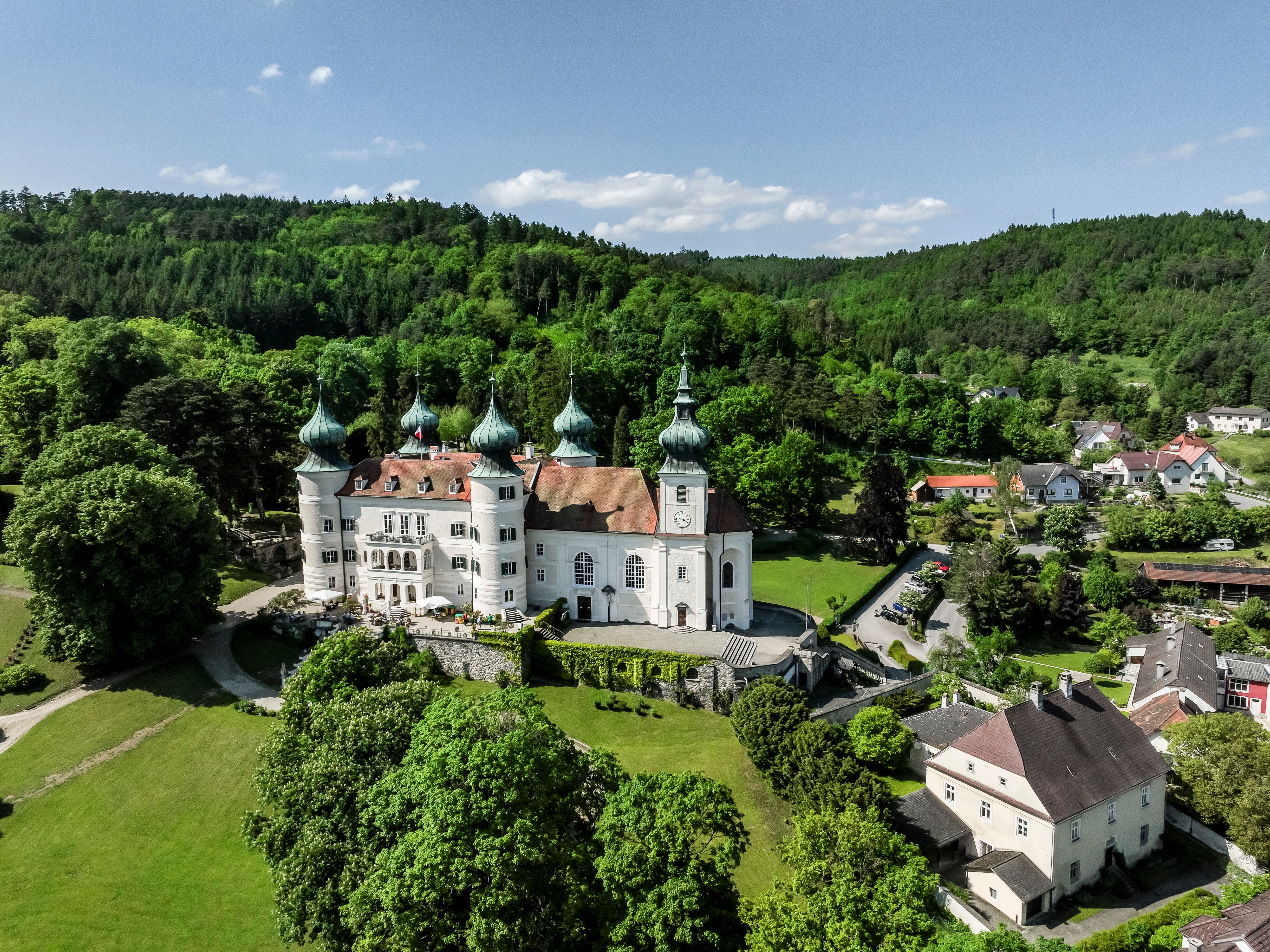 Túra na Schwarzautal vedie okolo hradu Artstetten.