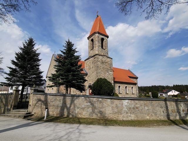 Farský kostol Seyfrieds