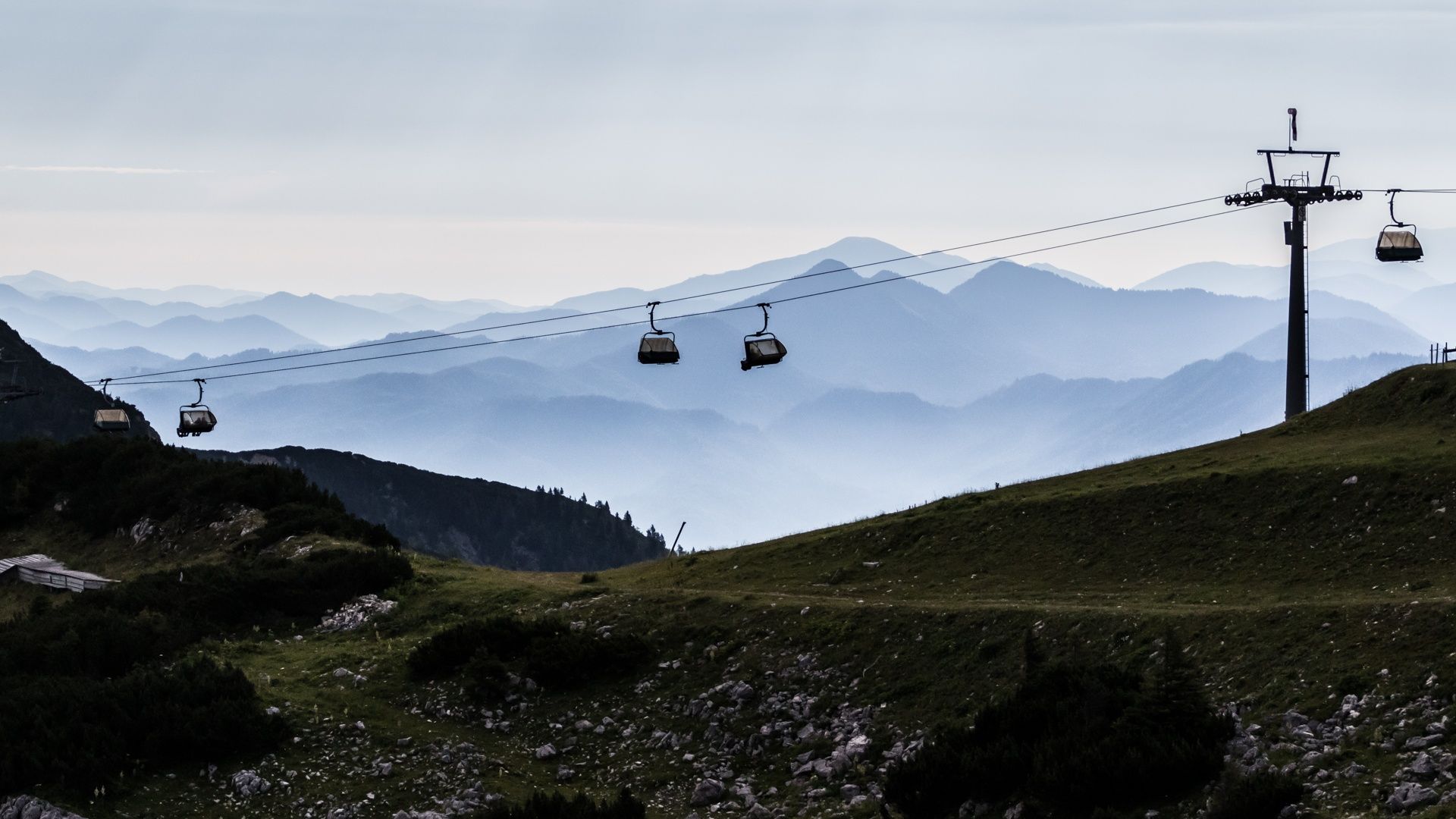 Pohodlne na Hochkar horskou železnicou