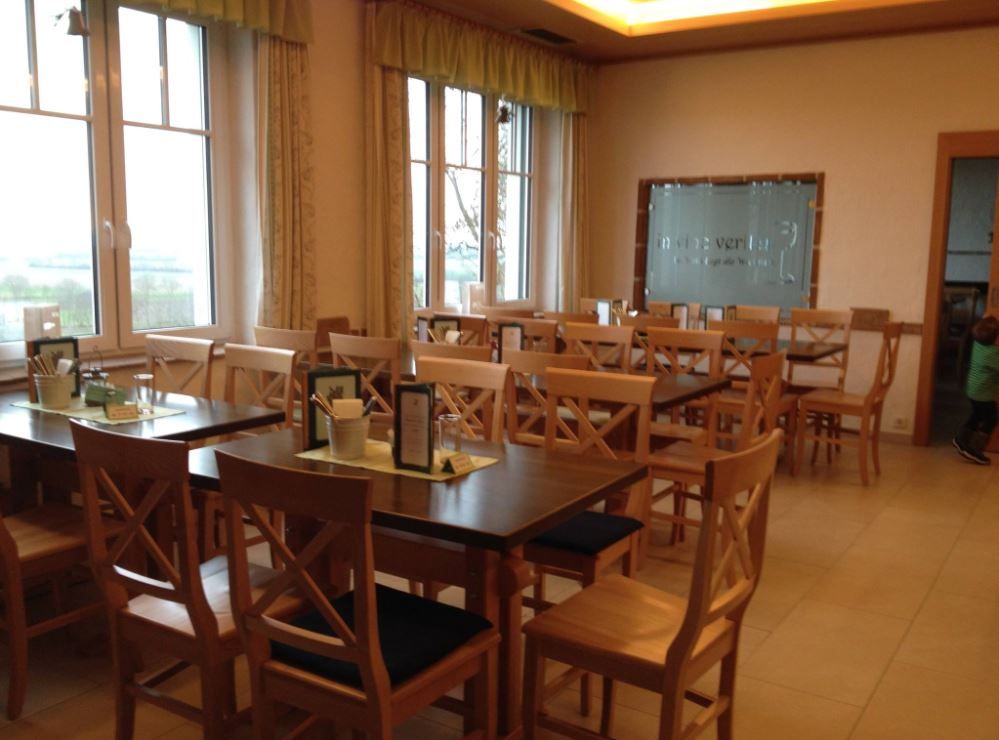 Vínna krčma vo vnútri