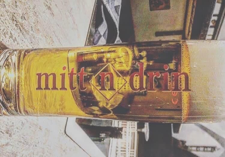 Kaviareň a bar Mittndrin