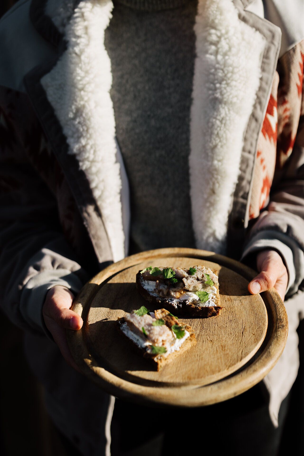 Vychutnajte si lahodnú chuť údeného kapra a relaxujte v malebnom prostredí zámku Litschau. Táto cesta v oblasti Waldviertel v oblasti Gastronómie sľubuje nezabudnuteľné chuťové zážitky a harmonické spojenie s prírodou.