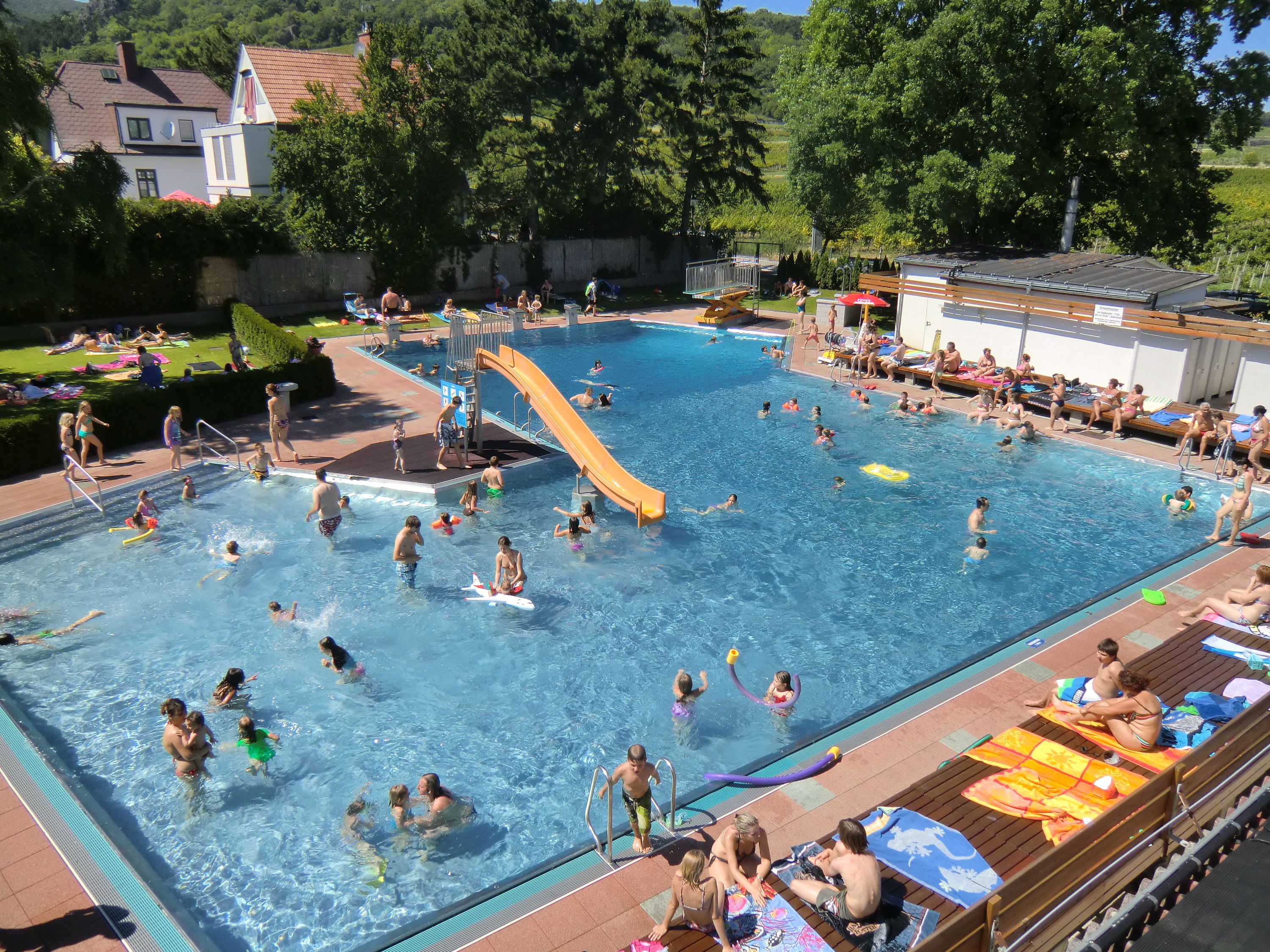 Vonkajší bazén trhového mesta Gumpoldskirchen