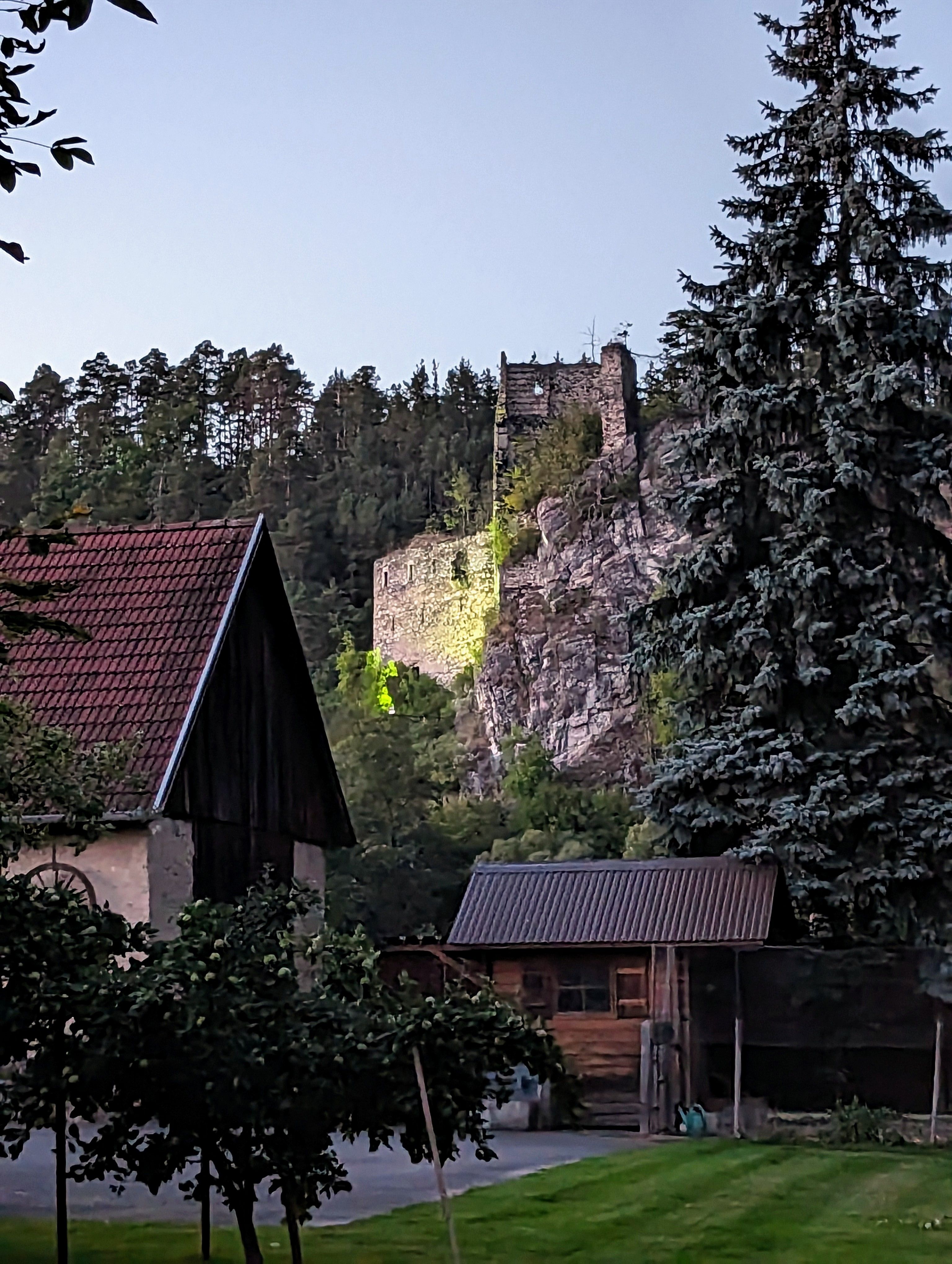 Pohľad na zrúcaninu Eibenstein