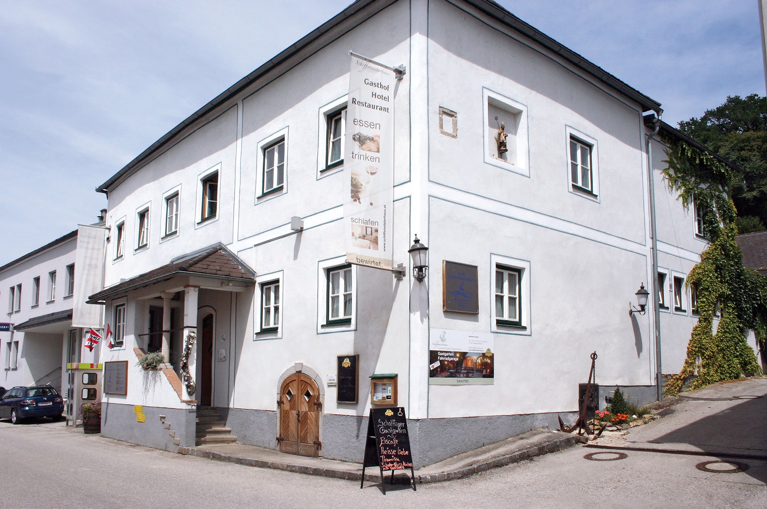 Schiffsmeisterhaus Ardagger, historická budova s reštauráciou a hotelom.