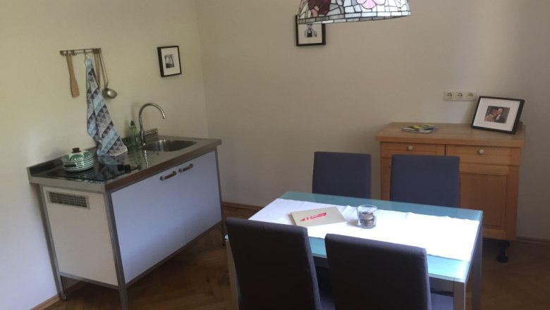 Kitchen in the former railroad attendant's apartment, © M. Schorn