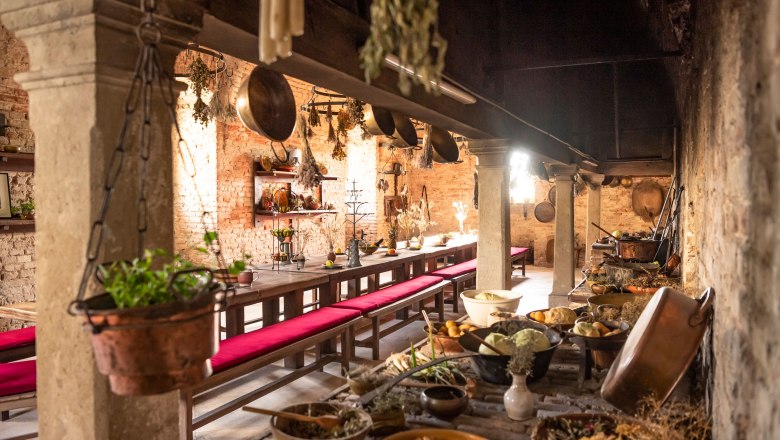 Game kitchen, Niederweiden Castle, Marchfeld, &copy; Donau Nieder&ouml;sterreich, Robert Herbst