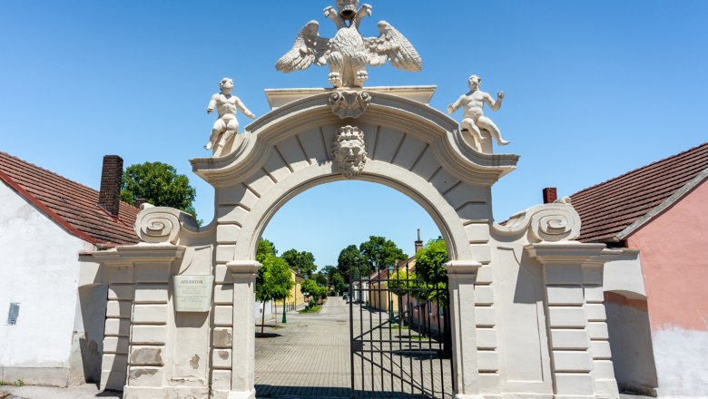 Eagle Gate, &copy; Marktgemeinde Lichtenw&ouml;rth Philip Steyrer