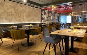 Restaurant and wine bar, © Felix Sommer