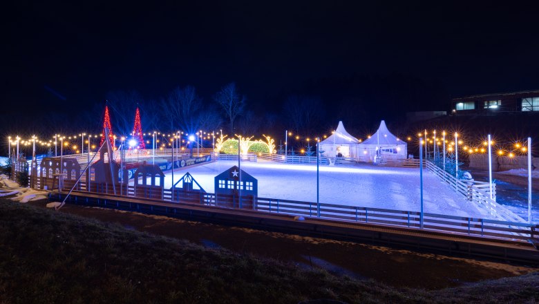 Ice skating rink in the Eis-Greissler Welt, © Blochberger Eisproduktion GmbH
