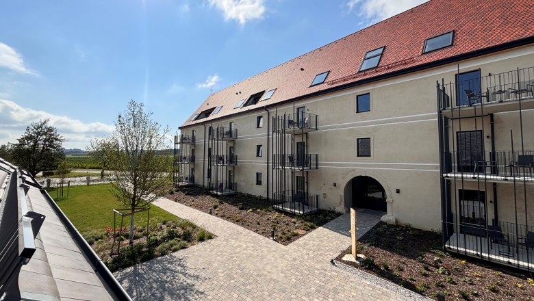 Pohľad na nádvorie, © korngut