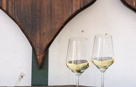 Wine glasses, © Weinviertel Tourismus / Doris Schwarz-König
