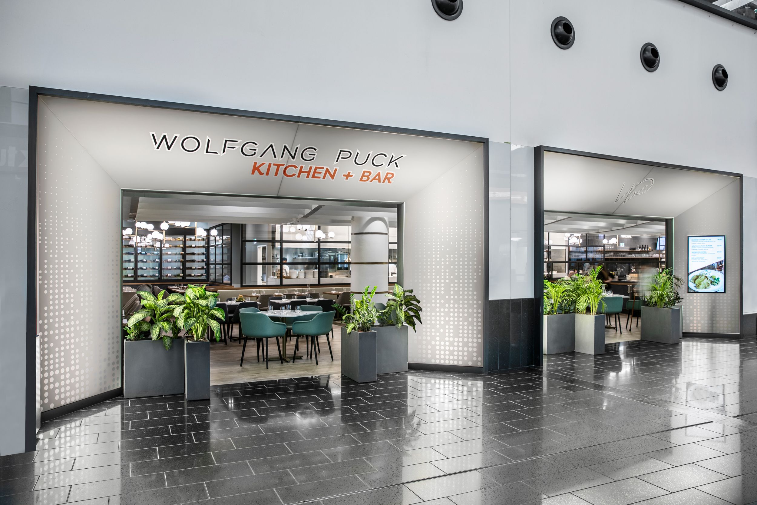 Wolfgang Puck Kitchen + Bar, pohľad zvonku