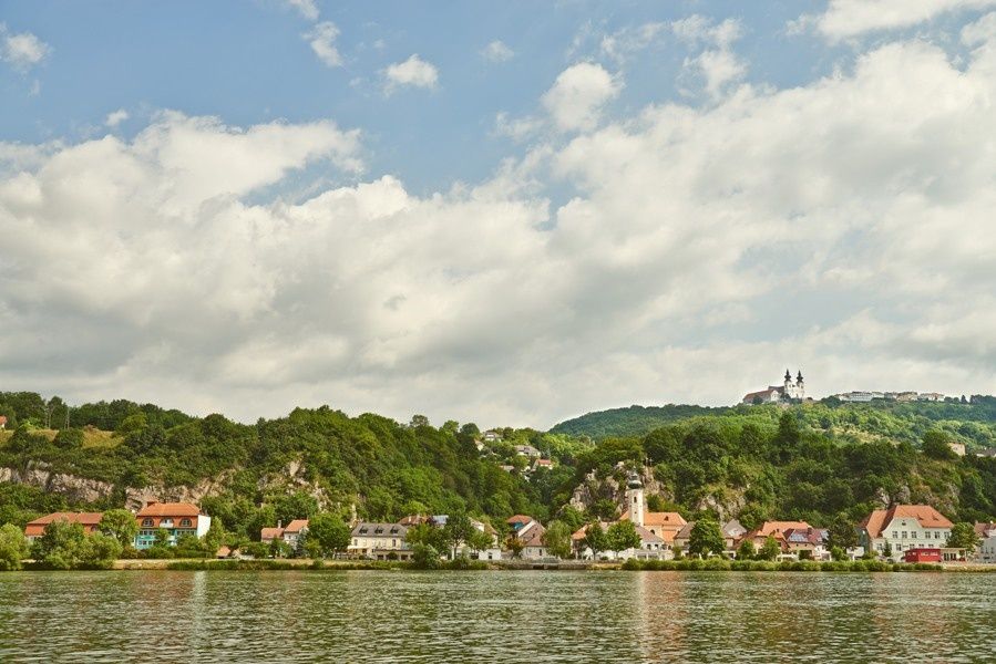 Pohľad na Marbach an der Donau - Maria Taferl v pozadí