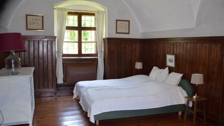 Vacation apartment Vogtei bedroom, &copy; Renaissanceschloss Greillenstein