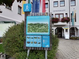 V&yacute;chodiskov&yacute; bod turistiky v Kirchberg/Wechsel, &copy; Wiener Alpen in Nieder&ouml;sterreich - Wechsel