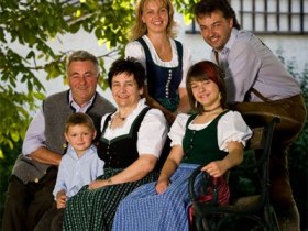 Familie Langthaler - Gasthaus Bauer und Wirt Langthaler, © Bauer und Wirt Langthaler