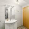 Bathroom of the Mukuhli vacation apartment, © Biohof Hammerschmidt