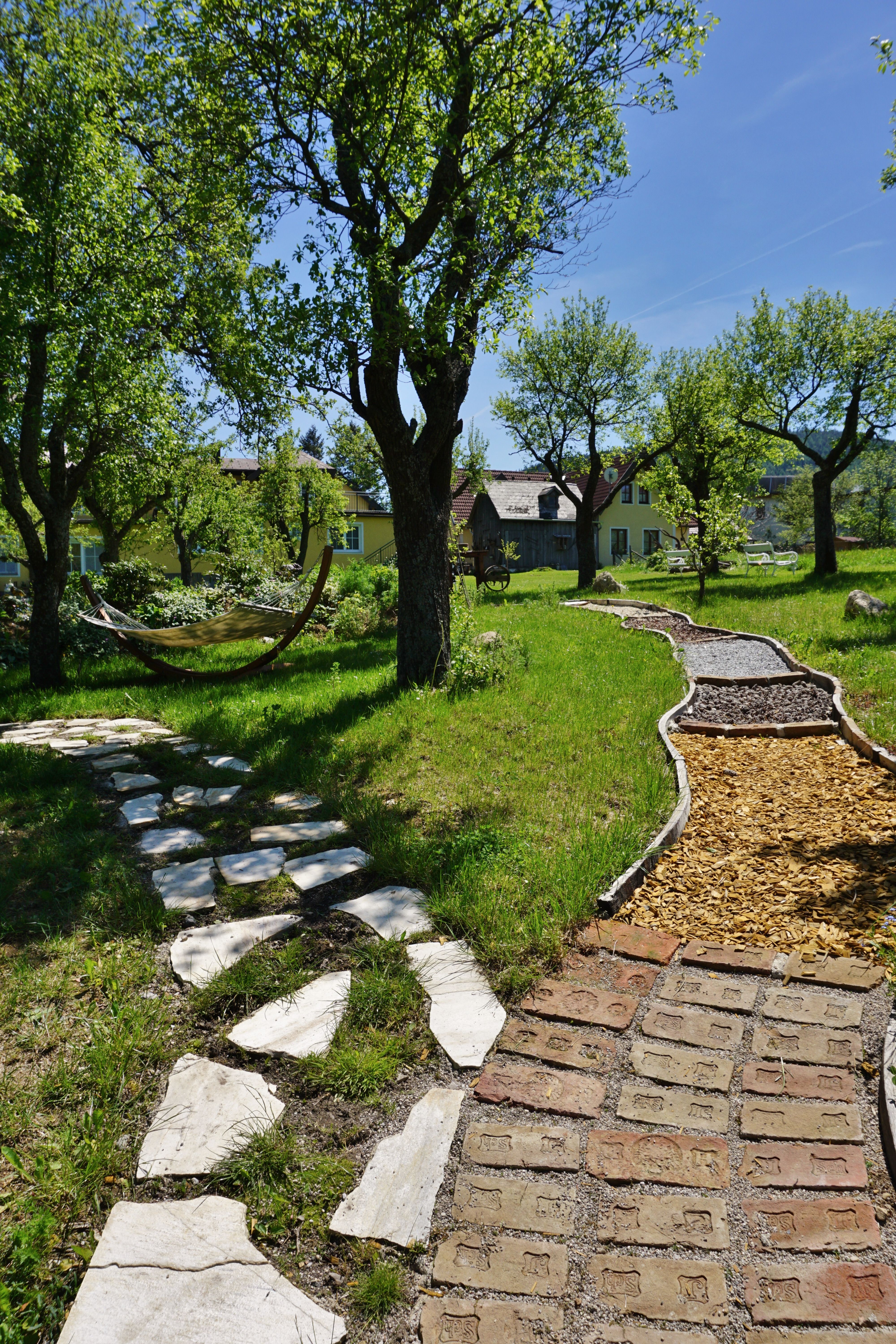 Barfussweg