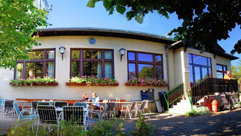 Iron Gate shelter, &copy; Michael Platzer, &Ouml;TK