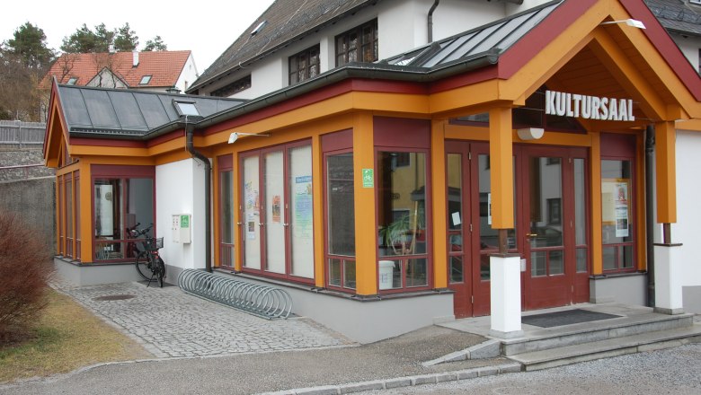 e-bike charging stations at the Kultursaal, &copy; Wolfgang Mayrhofer