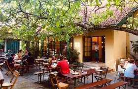 Inner courtyard, &copy; Weingut Schaflerhof