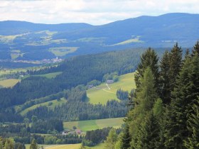 Blick von St. Jakob im Walde nach Wenigzell, Joglland-Waldheimat in der Oststeiermark, © Oststeiermark Tourismus