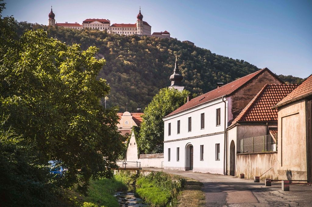 Furth s opátstvom Göttweig v pozadí