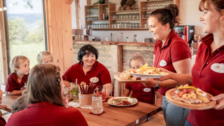 It tastes best together, © Gerald Demolsky