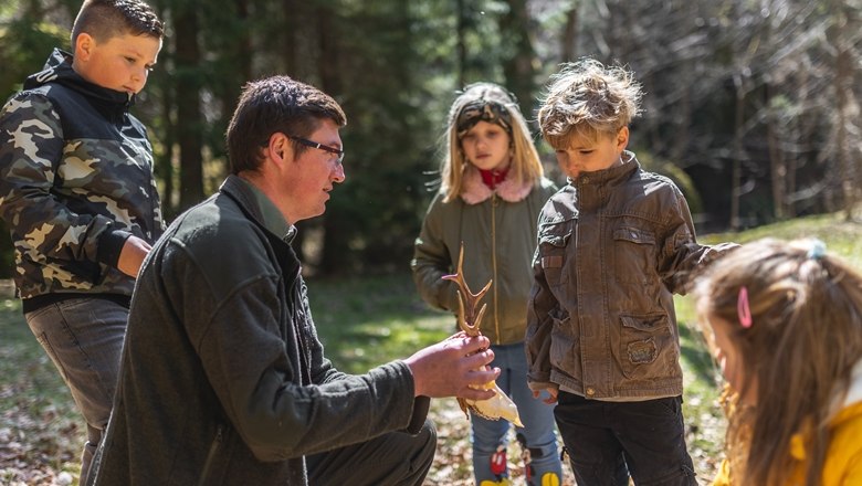 Poznatky o love a starostlivosti, &copy; Wunderwelt Wald, Fotograf Benjamin Wald