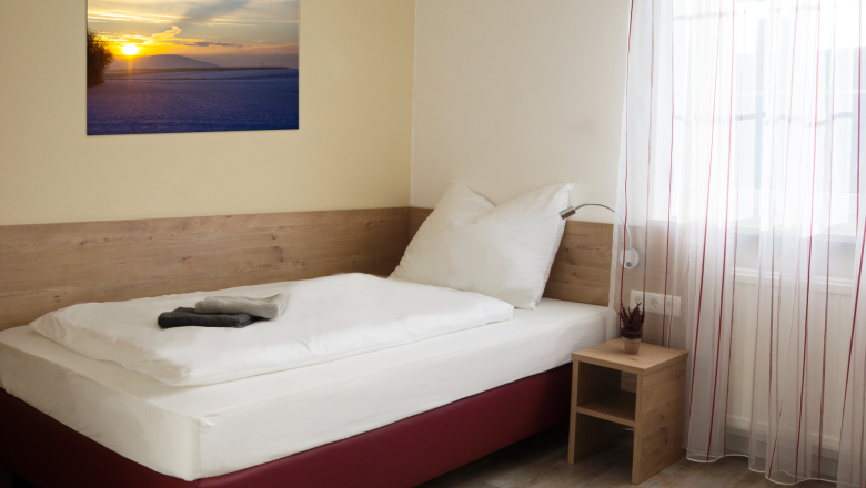 Single room, &copy; W. Garh&ouml;fer