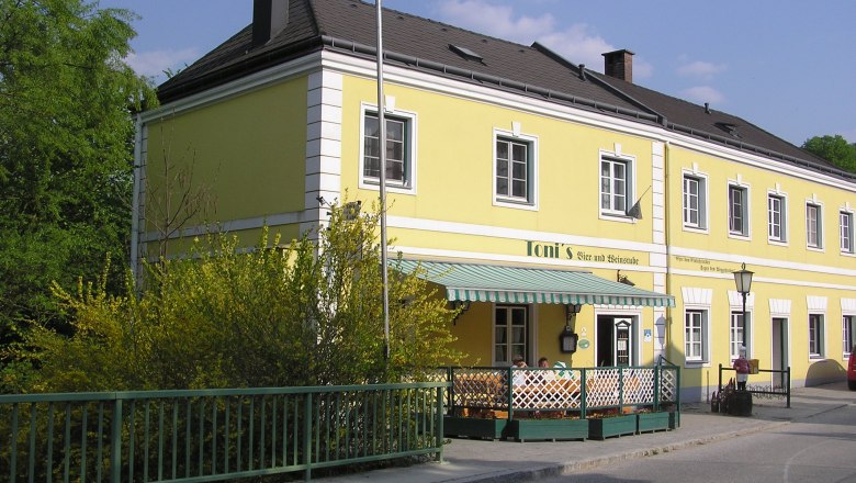 Toni's Bier- und Weinstube, &copy; Toni's Bier- und Weinstube