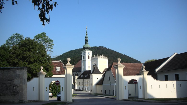 Heiligenkreuz, &copy; Heiligenkreuz