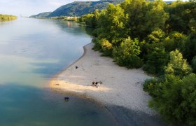 Danube beach, © Stadtmarketing Klosterneuburg_Leona Schwarz_td-donaustrand-klosterneuburg-c-benjamin-zibuschka