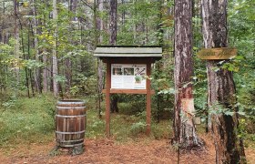 Pecher trail Hernstein_ "Shears" sign, © Wienerwald Tourismus GmbH