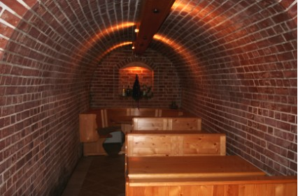 Pivničn&aacute; krčma, &copy; Karl Frauenhofer