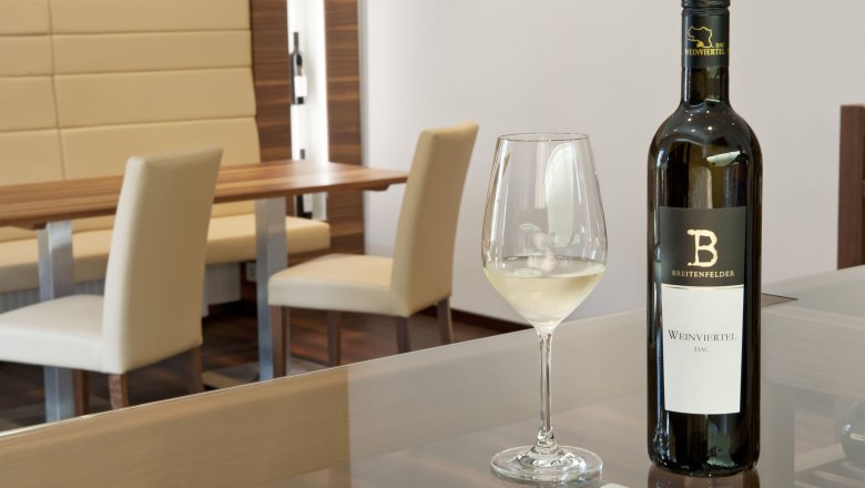 Tasting room, &copy; Seymann