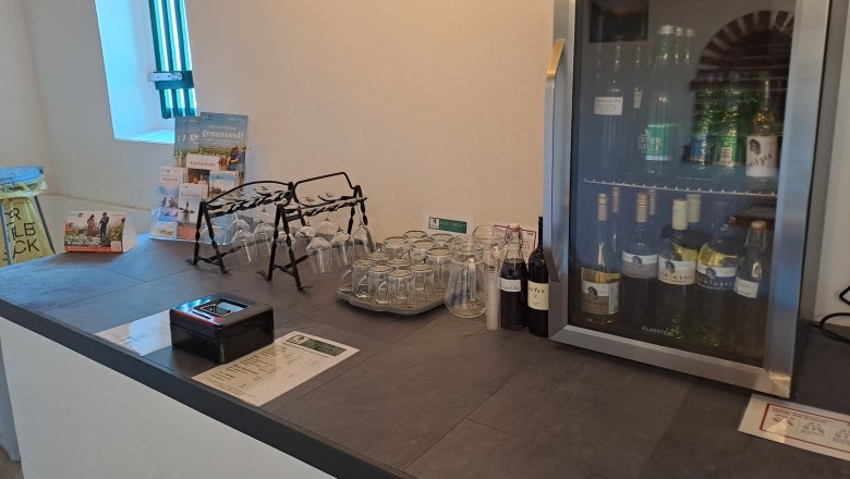 Cyclist's rest, &copy; Christian Falkinger