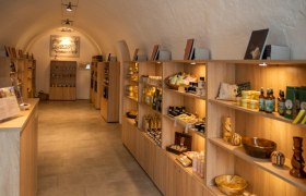 monastery store, &copy; Erwin Schefstoss