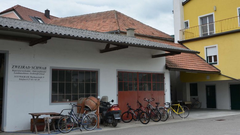 Zweirad Schwab, &copy; Guenther Schwab