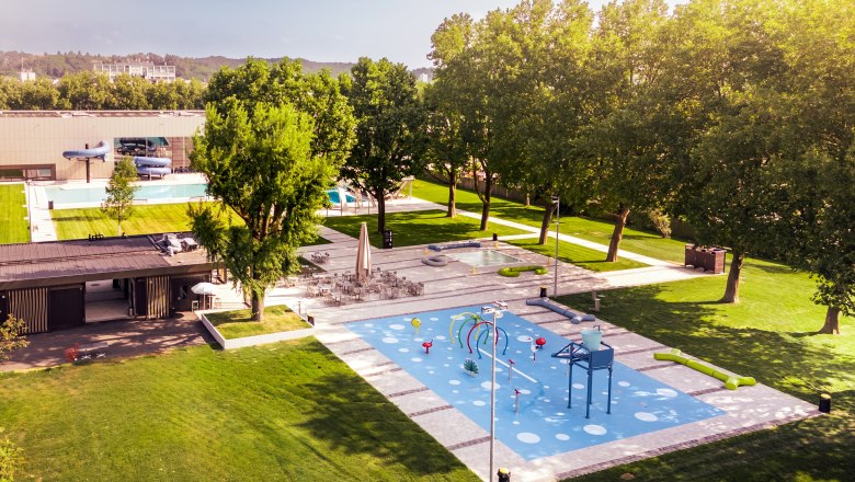 Mestsk&yacute; baz&eacute;n v Amstettene, &copy; Stefan Sappert