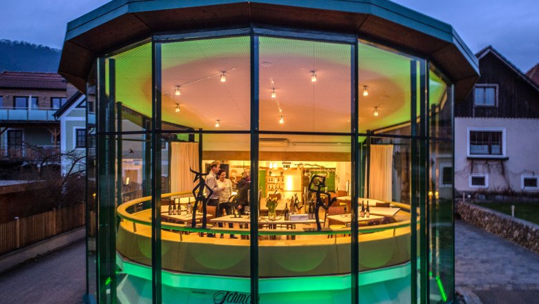 Exterior view of the Schmelz Winery, &copy; Weingut Schmelz